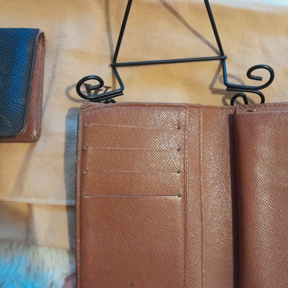 Louis Vuitton kisslock wallet/cardholder EUC - Picture 11 of 16